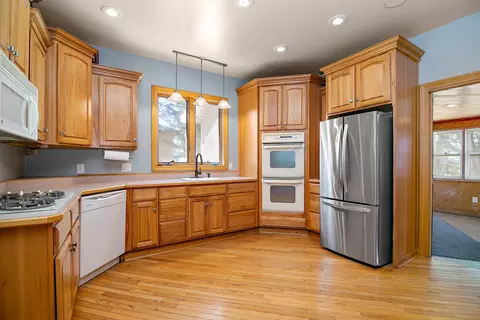 Kitchen - 4568 Main St, Kankakee, IL 60901 photo 1 of 3