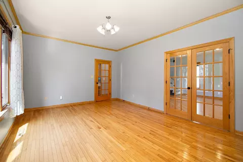 Living - 4568 Main St, Kankakee, IL 60901 photo 5 of 5