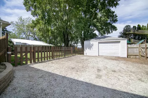 Exterior - 4568 Main St, Kankakee, IL 60901 photo 5 of 7