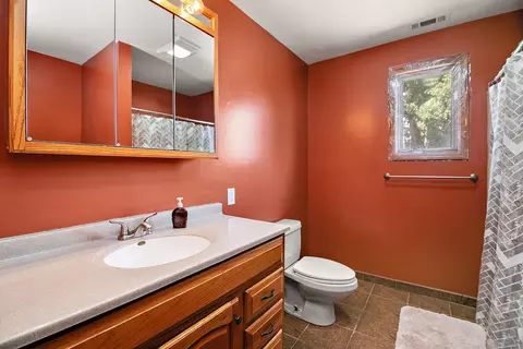 Bath - 4568 Main St, Kankakee, IL 60901 photo 3 of 3