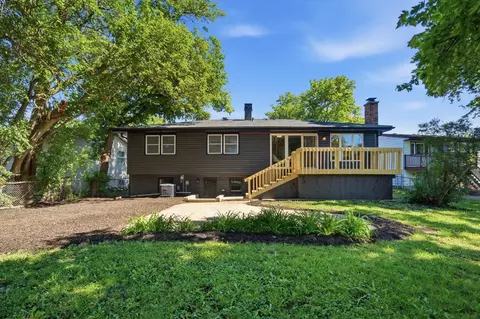 Exterior - 34 Berkshire Dr, Wheeling, IL 60090 photo 4 of 8