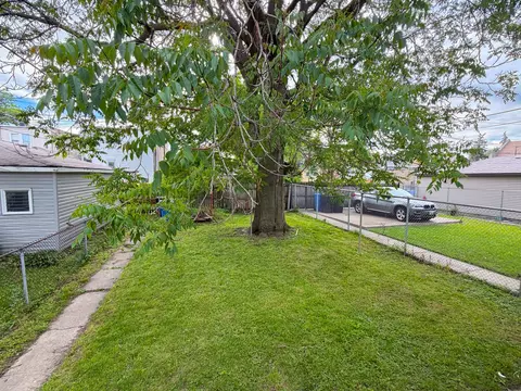 Exterior - 7618 S Carpenter St, Chicago, IL 60620 photo 5 of 5