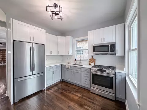 Kitchen - 7618 S Carpenter St, Chicago, IL 60620 photo 2 of 3