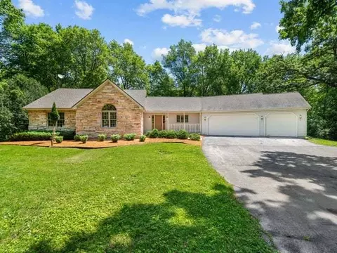 1633 N Sauk Trl, Oregon, IL 61061