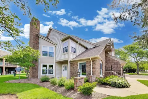 40 Willow Pkwy #0, Buffalo Grove, IL 60089