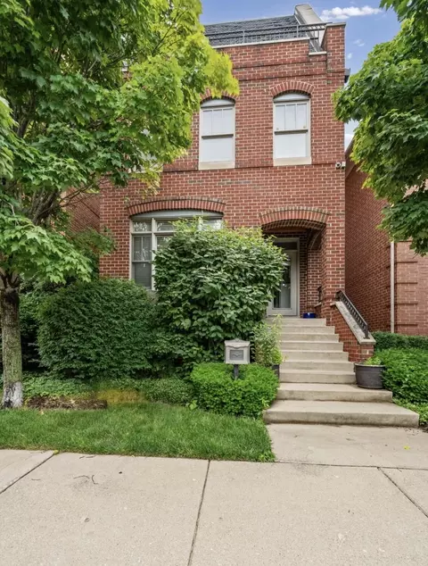 1302 W 33rd St, Chicago, IL 60608