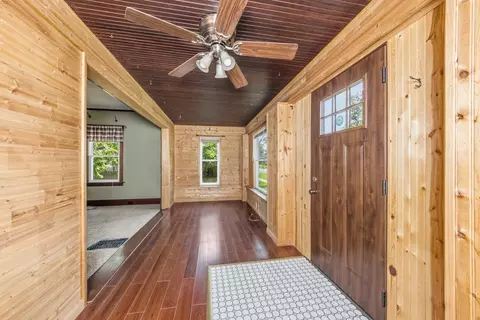 Entry Way - 412 W Fifth St, Minonk, IL 61760 photo 2 of 2
