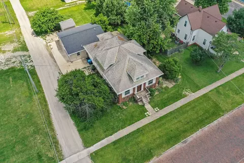View/Area - 412 W Fifth St, Minonk, IL 61760 photo 1 of 2