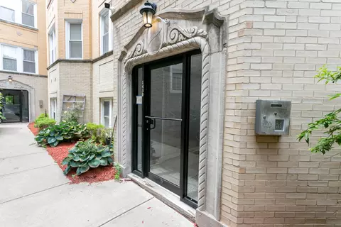 1430 N Maplewood Ave #402, Chicago, IL 60622
