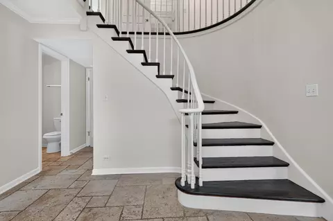 Entry Way - 613 Michelline Ln, Northbrook, IL 60062 photo 1 of 3