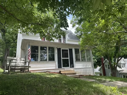 14 Hill St, Savanna, IL 61074