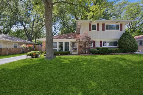 430 Navajo St, Park Forest, IL 60466