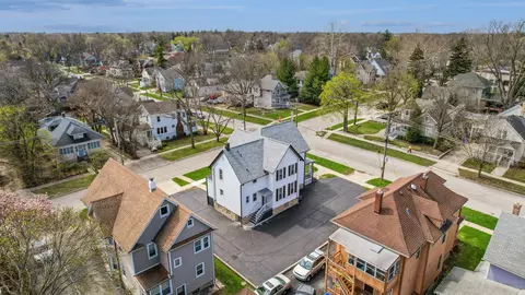 323 S Hale St, Wheaton, IL 60187 photo 8