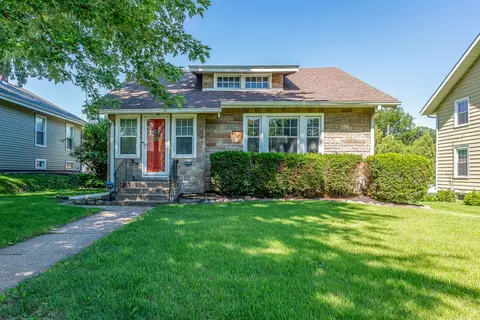 2124 Highland Ave, Davenport, IA 52803