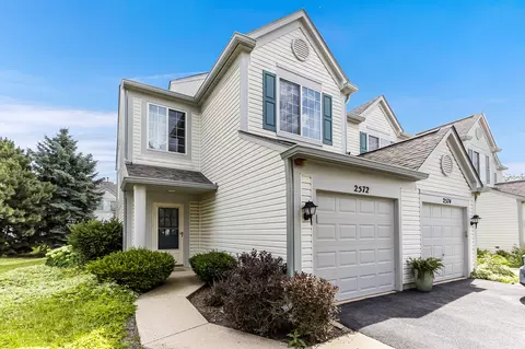 2572 Arcadia Cir #2572, Naperville, IL 60540