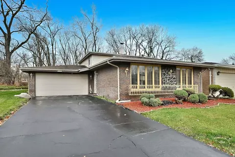 15705 Madison Ave, Dolton, IL 60419