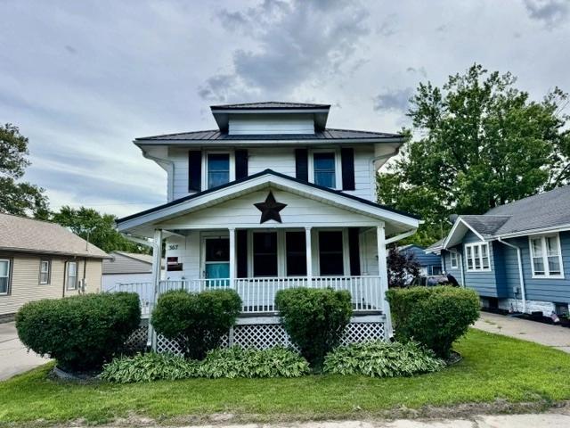 367 19th Pl, Clinton, IA 52732