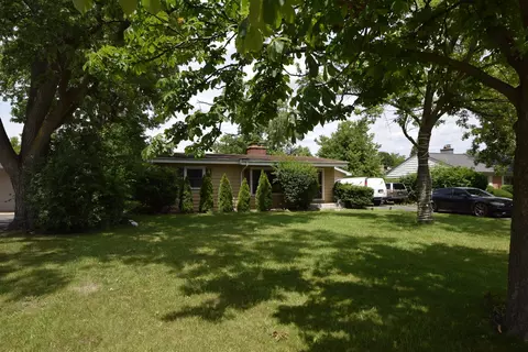 2226 Central Rd, Glenview, IL 60025 photo 2