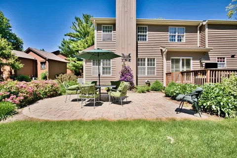 Exterior - 248 Perth Rd, Cary, IL 60013 photo 7 of 13