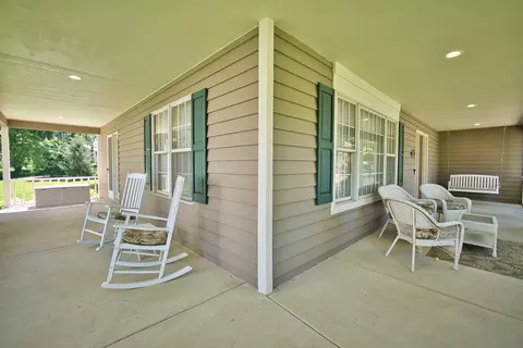 Exterior - 248 Perth Rd, Cary, IL 60013 photo 4 of 13