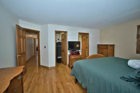 Bedroom - 248 Perth Rd, Cary, IL 60013 photo 2 of 7