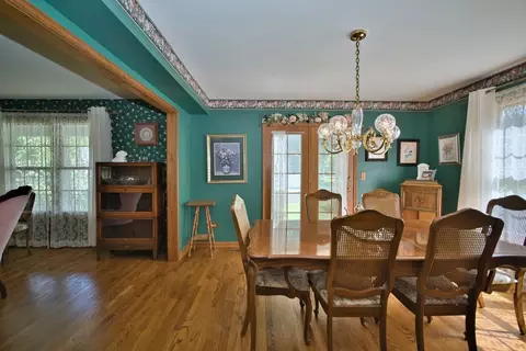 Dining - 248 Perth Rd, Cary, IL 60013 photo 3 of 3
