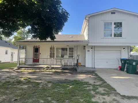 1212 W 21st St, Rock Falls, IL 61071