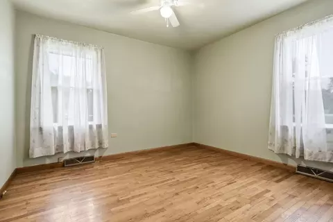 Bedroom - 709 Brad St, Bloomington, IL 61701 photo 3 of 6