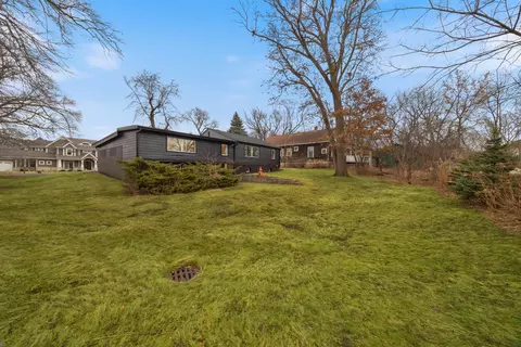 Exterior - 1809 Jefferson Ave, Glenview, IL 60025 photo 4 of 4