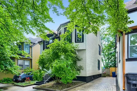 Exterior - 524 Hamilton St, Evanston, IL 60202 photo 2 of 4