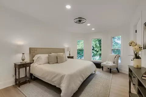 Bedroom - 524 Hamilton St, Evanston, IL 60202 photo 1 of 5