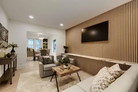 Living - 524 Hamilton St, Evanston, IL 60202 photo 3 of 5