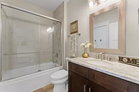 Bath - 8803 Willow Ln #MODEL, Mokena, IL 60448 photo 3 of 5