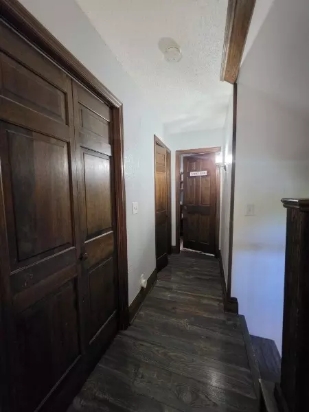 Entry Way - 710 Apache Dr, Forsyth, IL 62535 photo 5 of 8