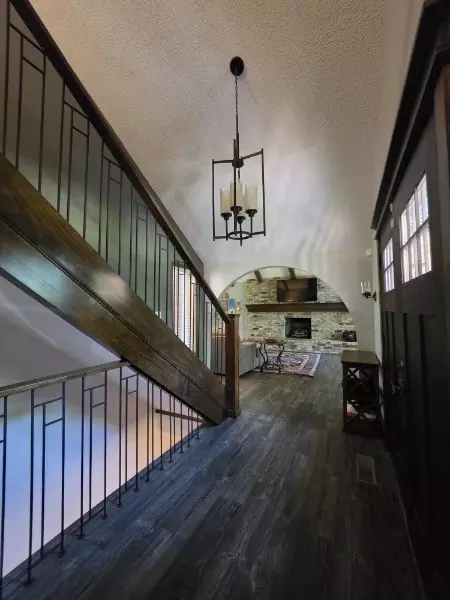 Entry Way - 710 Apache Dr, Forsyth, IL 62535 photo 7 of 8