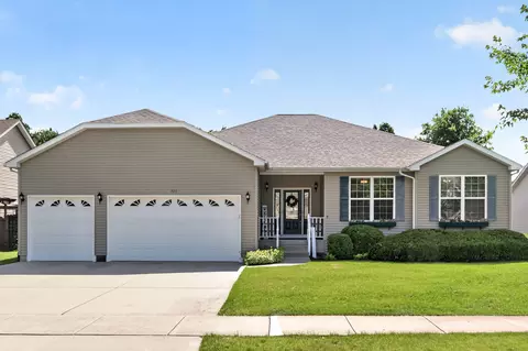522 S Inverness St, Maple Park, IL 60151