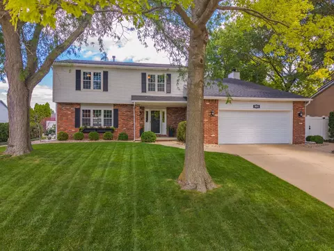 Exterior - 1614 Barton Dr, Normal, IL 61761 photo 14 of 16