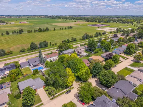 View/Area - 1614 Barton Dr, Normal, IL 61761 photo 2 of 3