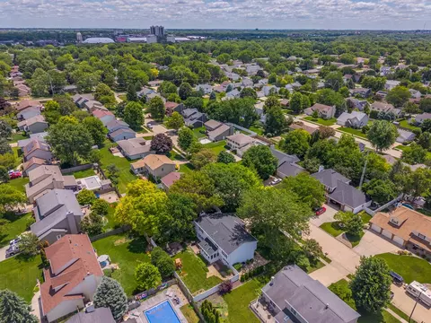 View/Area - 1614 Barton Dr, Normal, IL 61761 photo 3 of 3