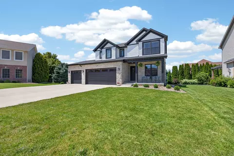 Exterior - 1721 Arborvitae Ct, Normal, IL 61761 photo 9 of 9