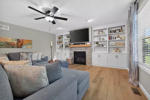 Living - 1721 Arborvitae Ct, Normal, IL 61761 photo 2 of 3