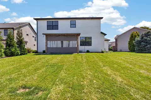Exterior - 1721 Arborvitae Ct, Normal, IL 61761 photo 5 of 9