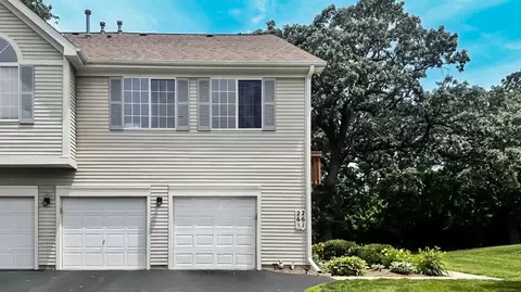 263 S Collins St, South Elgin, IL 60177