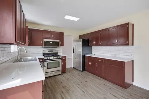 Kitchen - 1413 Skylark Ln, Plainfield, IL 60586 photo 4 of 4