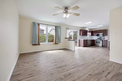 Living - 1413 Skylark Ln, Plainfield, IL 60586 photo 5 of 5