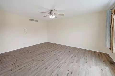 Living - 1413 Skylark Ln, Plainfield, IL 60586 photo 4 of 5