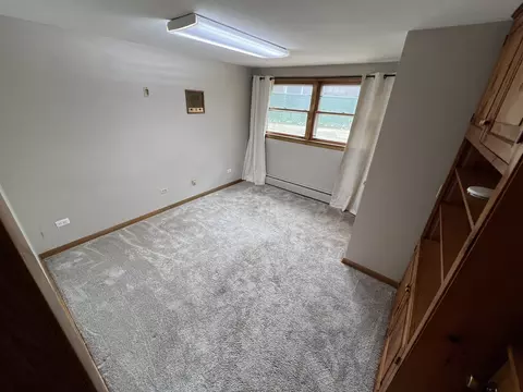 Bedroom - 616 Seneca Dr, Aurora, IL 60506 photo 4 of 4