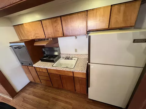 Kitchen - 616 Seneca Dr, Aurora, IL 60506 photo 3 of 3