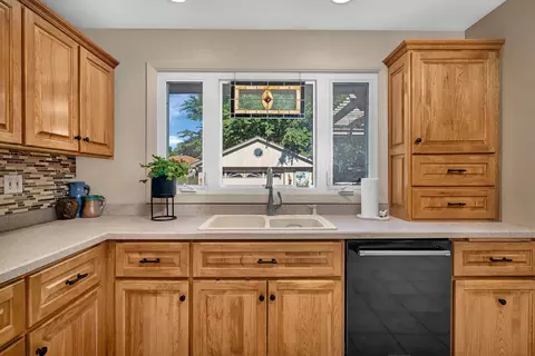 14548 Knox Ave, Midlothian, IL 60445 photo 9