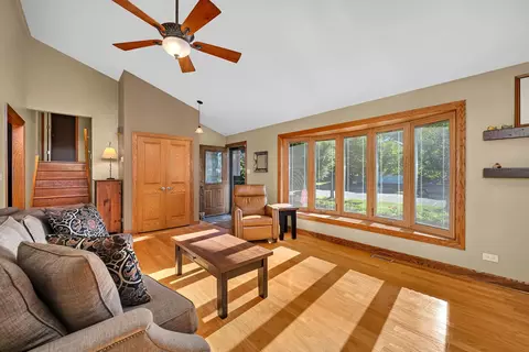 14548 Knox Ave, Midlothian, IL 60445 photo 6